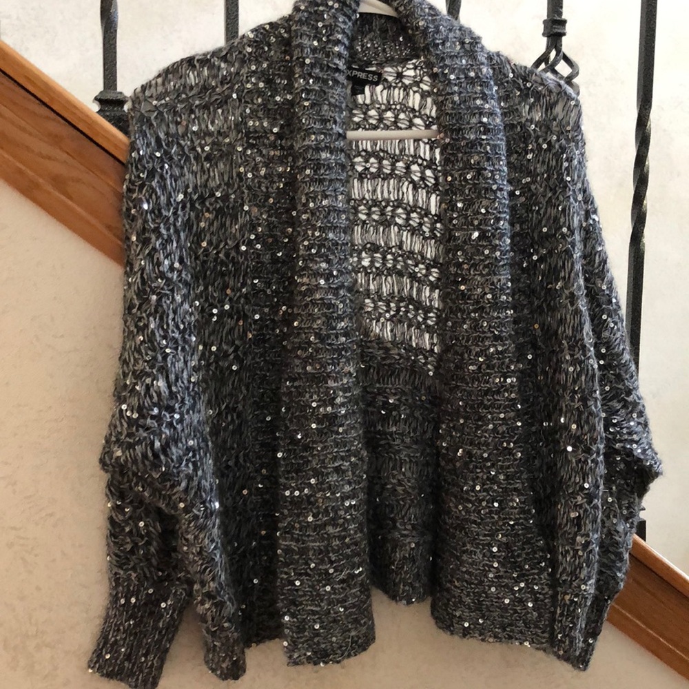 Express Sweater - Picture 2 of 3